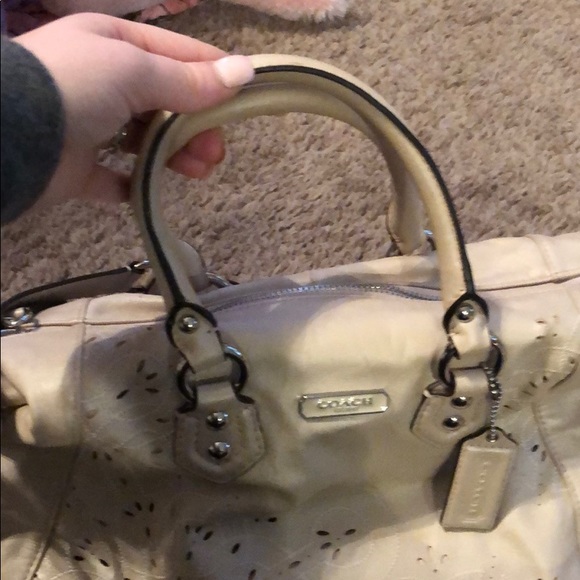 Coach shoulder bag - Picture 2 of 7